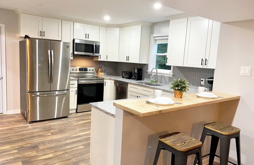 Albrightsville Cabin | Hot Tub! ForestEscape cabin-Full Central Air-4B/2.5b-12 adults+kids-game room