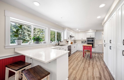 Hayden House | Hot Tub, Game & Arcade Room, Playground