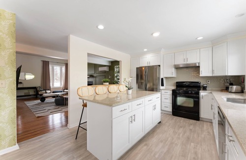 Albrightsville House | Hot Tub, Game Room, Fire Pit! Private Poconos Cabin
