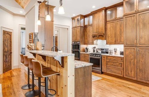 Hendersonville House | Hot Tub, Game Room & Fire Pit | 5BR Hendersonville + Biltmore Pass