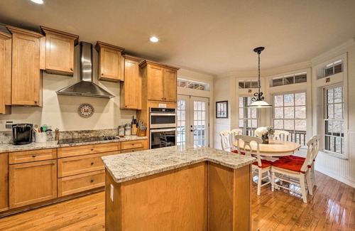 Vilas Cabin | Hot Tub & Game Room: 'A Mountain Dream' in Vilas