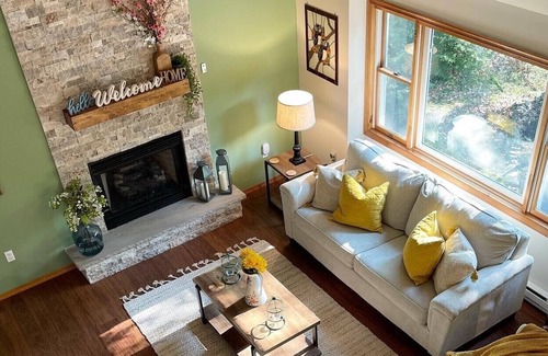 Pocono Lake Cottage | Hot Tub | Game Room | Firepit | Movie Room | Dogs