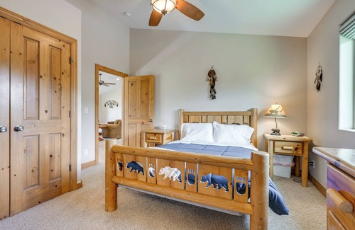 Zion National Park East Entrance House | Hot Tub, Game Room: Mtn-View Cabin 9 Mi to Zion