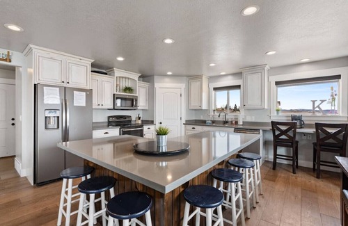 Cherimoya Hill House | Hot Tub Game Room Theater Sleeps 31