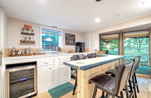 Lake Harmony House | Hot Tub, Game Room & Dog-Friendly | Lake Harmony