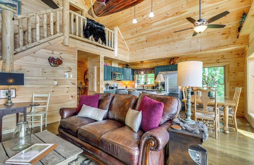 Wolf Laurel Cabin | Hot Tub, Game Room & Views: Mars Hill Mtn Retreat!