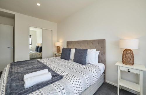 Kaikoura House | Hot Tub, Great Views, Close to Beach