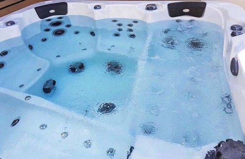 Kemptown House | Hot Tub Hideaway - by Brighton Holiday Lets