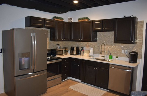 Atlanta House | Hot Tub Hideaway Oasis 10 Minutes from Buckhead