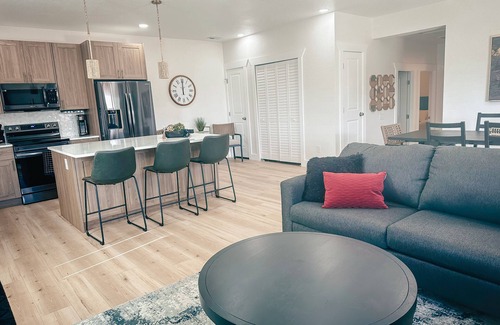 Colorado Springs House | Hot Tub/King bed in Old Colorado City