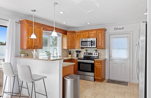 Cape Coral House | Hot Tub/King Bed - Cozy Home in Cape Coral!