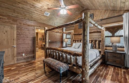 Shreveport House | Hot Tub, Log Cabin, Lake Front, Fireplace
