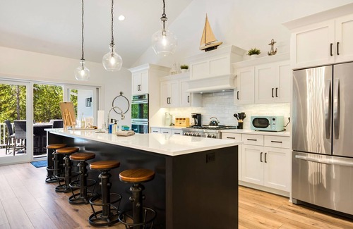 Ephraim House | HOT TUB - Luxury Retreat - The Ephraim House!