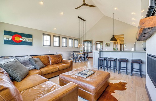 Grand Elk Ranch House | Hot Tub & Mtn Views: Townhome in Granby!