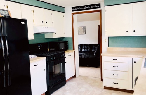 West Olive House | Hot tub, Nature, Parks and Beaches! Right in between Holland and Grand Haven.
