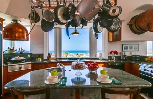 Point Loma Heights House | Hot Tub on roof with beautiful views, spacious kitchen, lots of space for family