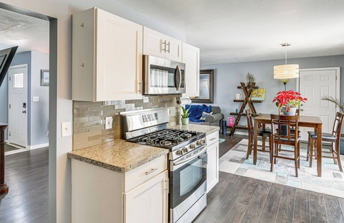 Depew House | Hot Tub, Patio & Grill: Quiet Depew Retreat