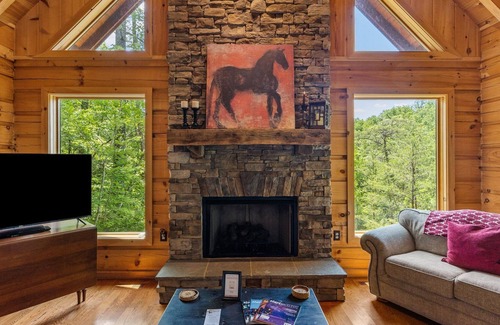 Rogers Cabin | Hot Tub | Pet Friendly | WiFi - Cliffview Resort - Luxury Cabin in Red River Gorge, Kentucky!