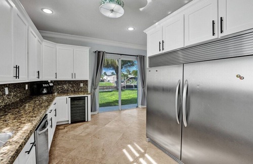 Fort Lauderdale House | Hot Tub! Roof Top w/Firepit and Water Front Views