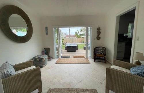 Palm Beach - West Palm Beach Villa | Hot tub, tiki bar, outdoor shower, near Intercoastal Waterway!