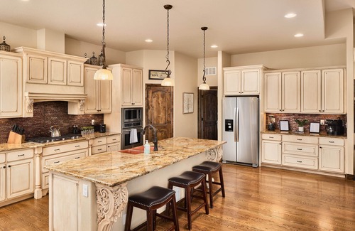Woodland Park House | 🏔 Hot Tub & Views of Pikes Peak - Summit Lodge