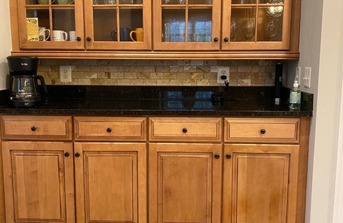 Cats Paw House | Hot Tub, Yard Games, Fire Pit, Rec Room-ping pong, air hockey, darts, billiards