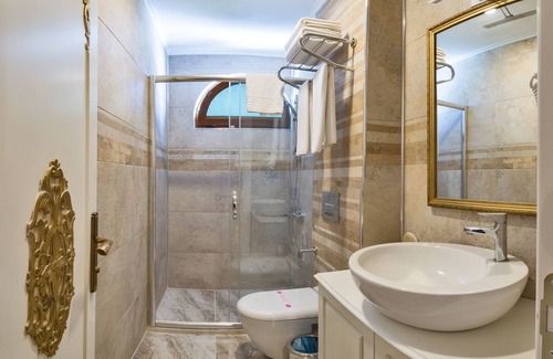 Topkapi Hotel | Hotel 1453