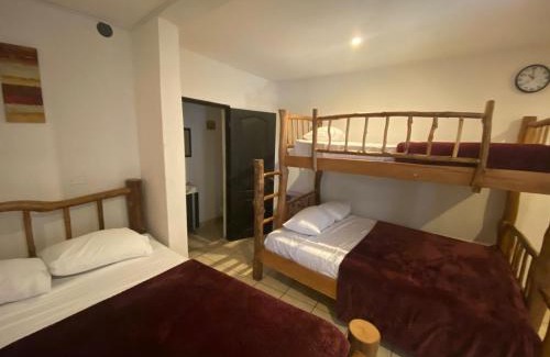 Zona 13 House | Hotel 17-52