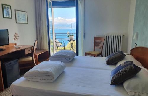 Albisano Hotel | Hotel 2 Palme
