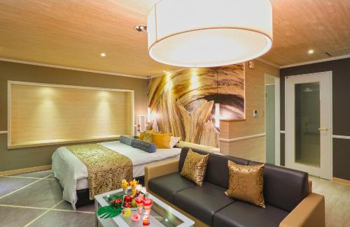 Utazu-cho Hotel | HOTEL A La Mode -アラモード-