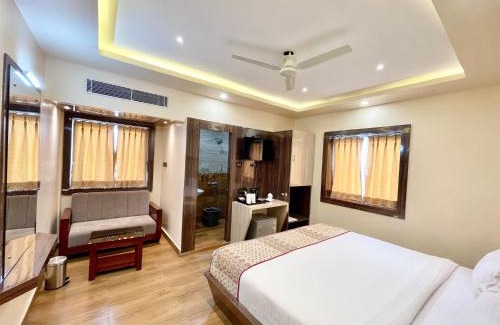 Puri Hotel | Hotel A ONE pride ! Puri fully-air-conditioned-hotel near-sea-beach-&-temple with-lift-and-parking-facility restaurant-availability - 3