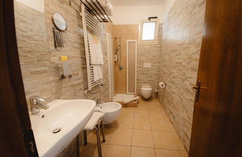 Palagiano Hotel | Hotel Accord Le Rose