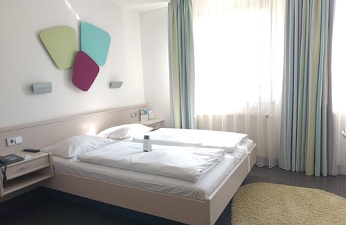 Herzogenaurach Hotel | Hotel Akazienhaus