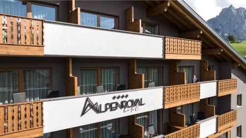 Kastelruth Hotel | Hotel Alpenroyal