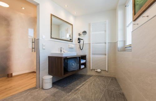 Alpendorf Hotel | Hotel AlpenSchlössl