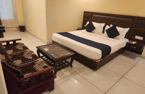 New Delhi Hotel | Hotel Ambience Inn Plaza