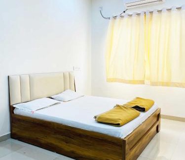 Ghodegaon Hotel | Hotel Amit Cafe and Lodging Bhimashankar