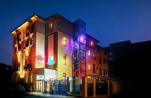 Sector 2 Hotel | Hotel Amphitryon