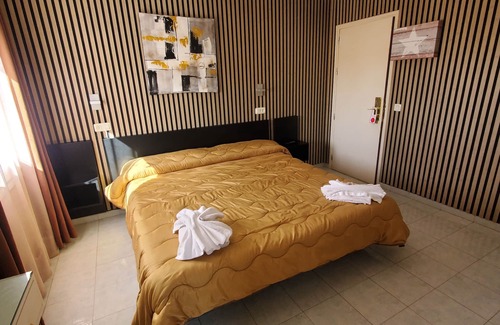 Empuriabrava Hotel | Hotel Ampuria Inn