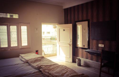 Gwalior Hotel | Hotel Anand Palace