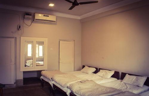 Gwalior Hotel | Hotel Anand Palace