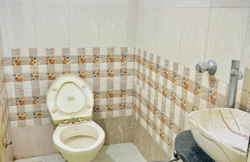 Ahmedabad Hotel | Hotel Ashadeep