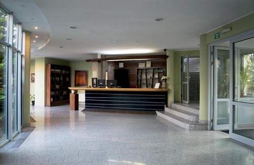 Targu Secuiesc Hotel | Hotel Atrium