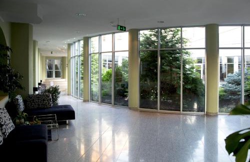 Targu Secuiesc Hotel | Hotel Atrium