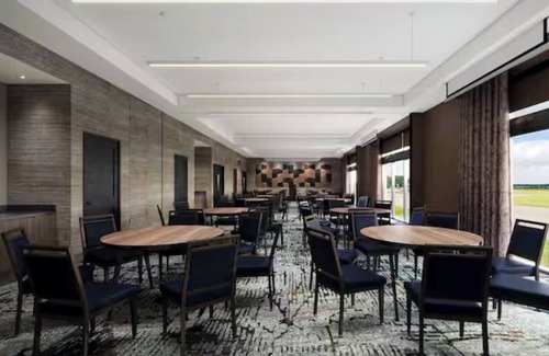 Rogers Hotel | Hotel Avail Rogers, Tapestry Collection By Hilton