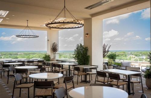 Rogers Hotel | Hotel Avail Rogers, Tapestry Collection By Hilton