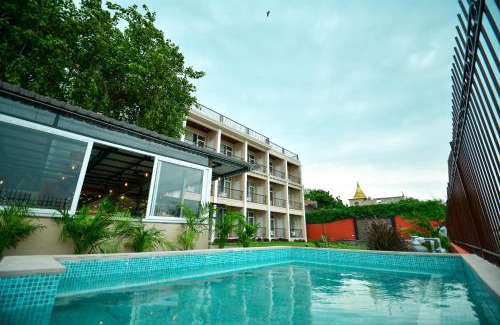 Varanasi Hotel | Hotel Aviral Ganga