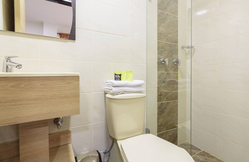 Suramericana Hotel | Hotel Balcones del Estadio