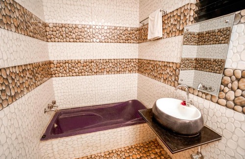 Rajkot Hotel | Hotel Bhakti, Rajkot