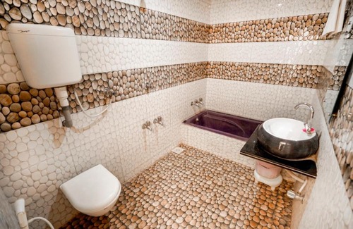 Rajkot Hotel | Hotel Bhakti, Rajkot